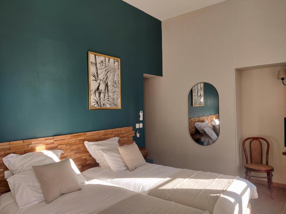 Chambres D'Hotes - Bed And Breakfast Les Palmiers Meze Bilik gambar